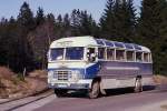 Schon zu der damaligen Aufnahme eine Raritt und ein Oldtimer.
IKARUS Reisebus hier am 17.3.1990 im Harz bei Drei Annen Hohne
in der damaligen DDR unterwegs.