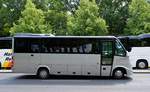 Iveco Rapido von Busbetrieb und Mietwagen Reisen mit Freunden, Stollberg Erzgebirge, Sachsen bei der Bus Demo in Berlin am 17. Juni 2020.