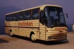 BOVA Reisebus der Fa. Martinken (laut Google in Frankreich ansssig) angetroffen und aufgenommen am 28.3.1990 am Lago Maggiore in Luino / Italien.
