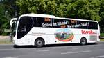 MAN Lion's Coach weiße Lackierung, von Lassak-Reisen aus Bautzen, Sachsen bei der Bus Demo in Berlin am 17.Juni 2020.