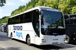 MAN Lion's Coach von Bonova Berlin-Express GmbH aus Berlin bei der Bus Demo in Berlin am 17.06.2020.