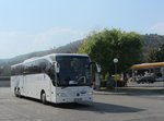 Mercedes Tourismo von Schneeweiss Lorenz Reisen aus sterreich in Krems gesehen.