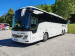 MB Tourismo von Mentor-Reisen steht im Juli 2026 am Parkplatz Obersalzberg