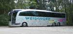Mercedes-Benz Travego/630220/mb-travego-des-busunternehmens-weidinger-aus MB Travego des Busunternehmens WEIDINGER aus Austria steht auf dem Parkplatz des Salzburger Freilichtmuseums, 09-2018