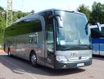 Mercedes Travego von EWÜ Bustouristik aus Deutschland im Stadthafen Sassnitz.