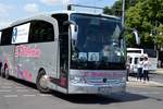 Mercedes-Benz Travego O 580-15 RHD von S. Wilhelm aus Ebendörfel, Sachsen bei der Bus Demo in Berlin am 17.06.2020.