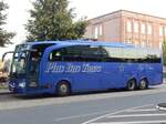 Mercedes Travego von Plus Bus Tours aus Deutschland (ex Rath-Reisen/VIE-EA 176) in Neubrandenburg.