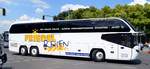Neoplan Cityliner von Friedel-Reisen aus Arberg Bayern, bei der Bus Demo in Berlin am 17.06.2020.