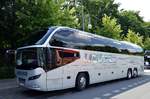 Neoplan Cityliner von Omnibus Lindner, Paul Lindner GmbH aus Waischenfeld, Bayern bei der Bus Demo in Berlin am 17.06.2020.