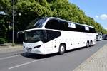 Neoplan Cityliner von Salza Tours aus Bad Langensalza, Thüringen bei der Bus Demo in Berlin am 17.06.2020.