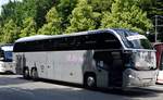 Neoplan Cityliner von Wörlitz Tours GmbH aus Berlin, Bus B-WT 530, bei der Bus Demo in Berlin am 17.06.2020.