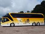 Neoplan Starliner von Postauto aus der Schweiz im Stadthafen Sassnitz am 18.07.2016