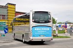 Neoplan Tourliner von K.B.A. Tour aus der CZ in Krems gesehen.