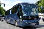 Neoplan Tourliner 02 elf GmbH & Co KG aus Dsseldorf NRW bei der Bus Demo in Berlin am 17.06.2020.