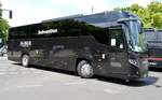 Scania Higer Touring von A-DLS Airport Dienstleistungs GmbH aus Flörsheim am Main, Hessen bei der Bus Demo in Berlin mit Subvention beschriftet am 17.06.2020.