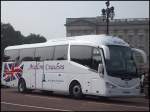 Scania Irizar von Avalon Coaches aus England in London.