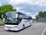 Setra 400er-Serie/293459/setra-415-gt-hd-von-bustourist-aus SETRA 415 GT-HD von BUSTOURIST aus Polen am 22.5.2013 in Krems unterwegs.