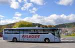 Setra 400er-Serie/338662/setra-416-gt-von-pfleger-reisen SETRA 416 GT von PFLEGER Reisen aus Niedersterreich im September 2013 in Krems gesehen.