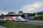 Setra 400er-Serie/354276/setra-417-gt-hd-von-peter-bus-aus Setra 417 GT-HD von Peter-Bus aus Wien im Mai 2014 in Krems unterwegs.