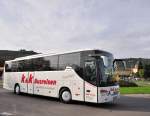 Setra 400er-Serie/419131/setra-415-gt-hd-von-kk-busreisen Setra 415 GT-HD von k&k Busreisen aus sterreichz am 20.9.2014 in Krems unterwegs.