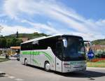 Setra 400er-Serie/471357/setra-415-gt-hd-von-bernhuber-reisen Setra 415 GT-HD von Bernhuber Reisen aus Niedersterreich im Juni 2015 in Krems unterwegs.