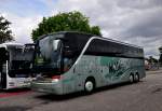 Setra 416 HDH von der Hans Wild Bustouristik aus der BRD im Juni 2015 in Krems gesehen.