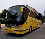 Setra 400er-Serie/500401/setra-417-hdh-von-ssb-reisen Setra 417 HDH von SSB Reisen aus der BRD in Krems gesehen.
