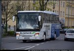 Ein SETRA S 415GT-HD von Dr. Richard (Wien) unterwegs in Wiener Neustadt mit Werbung für das hauseigene Reisebüro  Columbus .