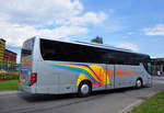 Setra 400er-Serie/552309/setra-415-gt-hd-von-poelzl-reisen Setra 415 GT-HD von Plzl Reisen aus sterreich in Krems gesehen.