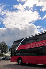 Setra 400er-Serie/553399/setra-431-dt-von-herburger-reisen Setra 431 DT von Herburger Reisen aus sterreich in Krems gesehen.