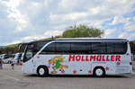 Setra 400er-Serie/568409/setra-411-hd-von-hoellmueller-reisen Setra 411 HD von Hllmller Reisen aus Niedersterreich in Krems unterwegs.