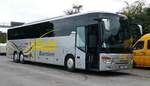 Setra 400er-Serie/580668/setra-s-417-von-riedel-busreisen-steht Setra S 417 von RIEDEL-Busreisen steht auf dem Busparkplatz der Veterama 2017 in Mannheim, Oktober 2017