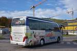 Setra 400er-Serie/656823/setra-411-hd-von-sab-tours Setra 411 HD von SAB tours aus sterreich 10/2017 in Krems.