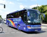 Setra S 415 GT-HD von Katzmann Reisen GmbH aus Dankmarshausen Werra-Suhl-Tal Thüringe bei der Bus Demo in Berlin am 17.06.2020.