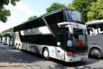 Setra S 431 DT von Becker GmbH & Co KG aus Bach Endbach, Hessen bei der Bus Demo in Berlin am 17.06.2020.