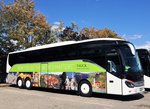 Setra 500er-Serie/487405/setra-516-hd-von-tauck-tours Setra 516 HD von Tauck Tours (Blaguss) aus der SK in Krems gesehen.