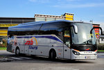 Setra 500er-Serie/506811/setra-516-hd-von-sab-tours Setra 516 HD von SAB tours aus Linz/Obersterreich in Krems gesehen.