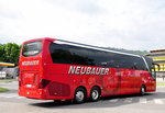 Setra 500er-Serie/524918/setra-516-hdh-von-neubauer-reisen Setra 516 HDH von Neubauer Reisen aus sterreich in Krems gesehen.
