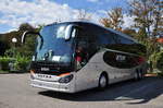 Setra 516 HD von LK Tours aus Frankreich in Krems gesehen.