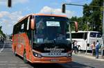 Setra S 515 HD Omnibus Grötzinger GmbH Reisen Bartholomä, B-W bei der Bus Demo in Berlin am 17.06.2020.