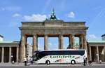 Setra S 515 HD von Wilhelm Leibfritz GmbH & Co KG aus Sonnenbühl B-W bei der Bus Demo in Berlin am 17.06.2020.