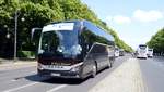 Setra S 516 HD von Fischer Omnibusreisen GmbH & Co KG aus Weilheim Teck, B-W bei der Bus Demo in Berlin am 17.06.2020.