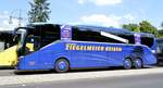 Setra S 516 HD von Helmut Ziegelmeier GmbH & Co KG aus Fischbach, Bayern bei der Bus Demo in Berlin am 17.06.2020.