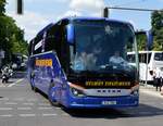 Setra S 516 HD von Helmut Ziegelmeier GmbH & Co KG aus Fischbach, Bayern bei der Bus Demo in Berlin am 17.06.2020.