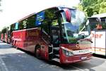 Setra S 516 HD von Gebrüder J.S. Schermuly Bus- und Reisen GmbH & Co KG aus Mengerskirchen, Hessen bei der Bus Demo in Berlin am 17.06.2020.