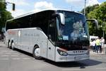 Setra S 516 HD von Scherb Reisen e.K. aus Schauenberg, Hessen bei der Bus Demo in Berlin am 17.06.2020.