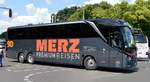 Setra S 516 HDH von Merz Reisen GmbH aus Gnadenberg, Bayern bei der Bus Demo in Berlin am 17.06.2020.
