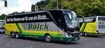 Setra S 516 HDH von Reisedienst Bölck aus Schuby, Schleswig-Holstein bei der Bus Demo in Berlin am 17.06.2020. Ein weiterer Bus von Bölck ist bereits abgebogen.