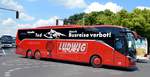 Setra S 517 HD von Ludwig Tours aus Zusmarshausen, Bayern bei der Bus Demo in Berlin am 17.06.2020.
