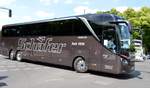 Setra S 517 HDH von Schäfer-Reisen GmbH aus Heilbronn, B-W bei der Bus Demo in Berlin am 17.06.2020.